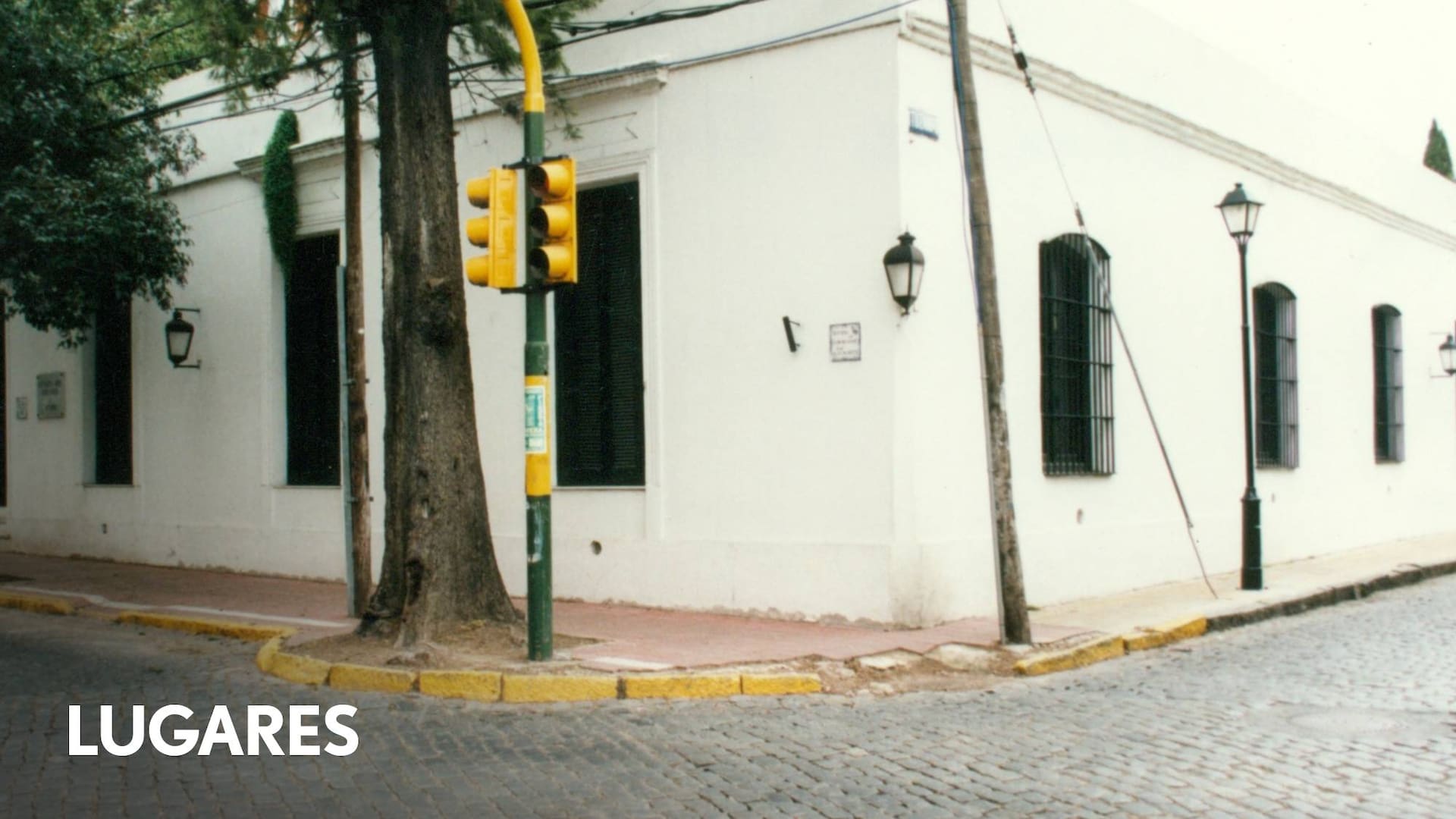 La esquina adoquinada donde se levanta la Casa de Alfaro.