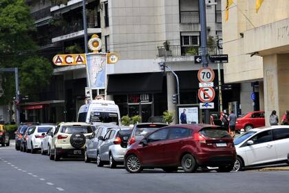 La estación de servicio del ACA en Avenida del Libertador