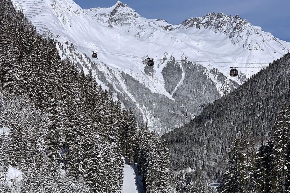 La estación de ski en el pueblo de Ischgl en el Tirol, Austria