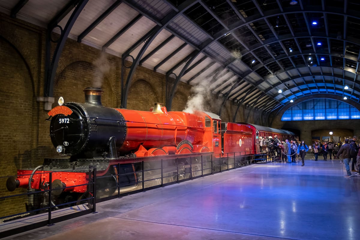 Harry Potter completa 25 anos: exposição “Primeiro Ano em Hogwarts”