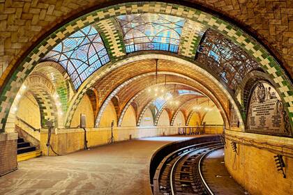 La estación Old City Hall fue diseñada como símbolo del nuevo sistema subterráneo y hoy puede recorrerse gracias a tours organizados