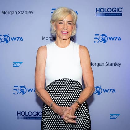 La estadounidense Chris Evert. Ganadora de dieciocho títulos de Grand Slam y la más laureada en Roland Garros con siete copas.