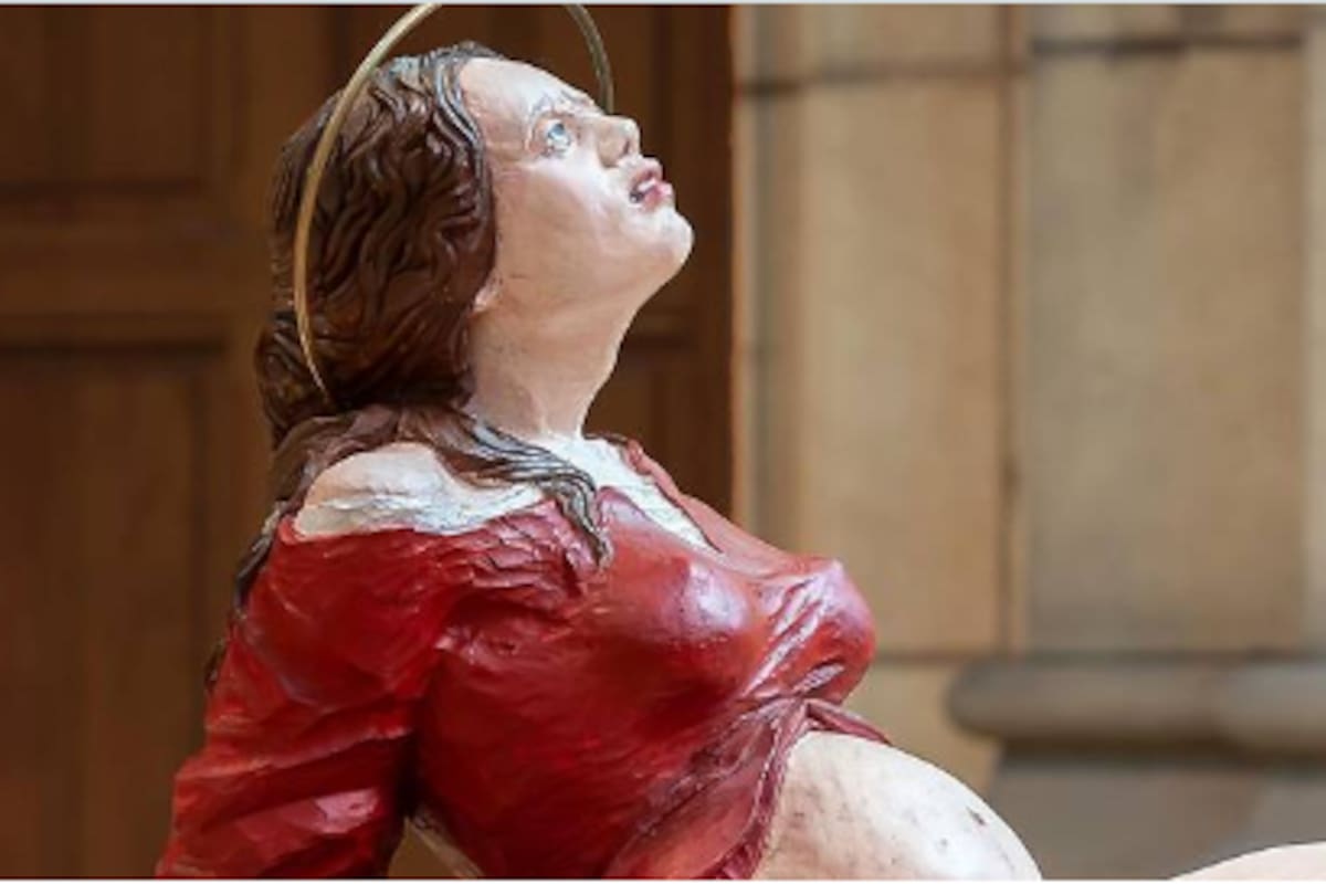 La estatua, antes de ser decapitada