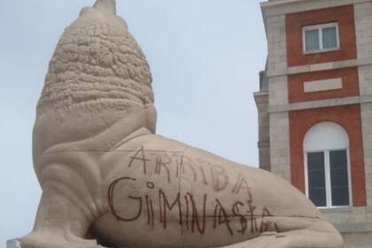La estatua es un símbolo de Mar del Plata y parte de su patrimonio cultural.