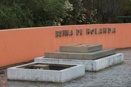 La estatua no está más