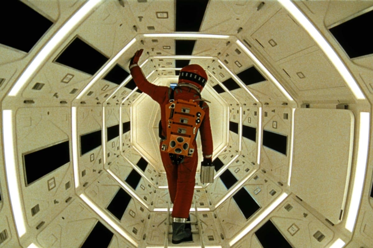 La estética de la ciencia ficción marcó ?el cine, como muestra 2001 Una odisea ?del espacio, de Stanley Kubrick