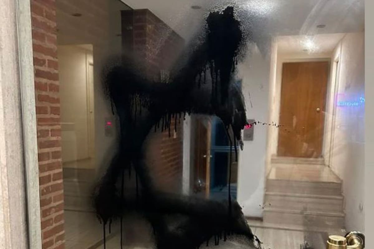 La Estrella de David pintada en un edificio de Caballito dos semanas atrás