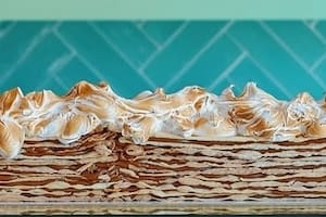 Del Rogel de un metro a la merienda libre: cafés con porciones abundantes para compartir