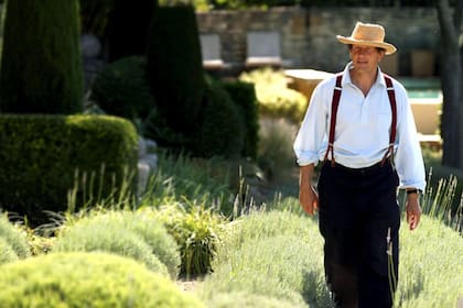 La estrella jardinera te la TV inglesa visita jardines célebres o desconocidos y los presenta al público.