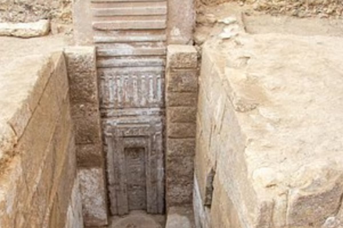 La estructura está hecha de granito rosa, un material muy exclusivo en esa época (Foto: Ministry of Tourism and Antiquities)