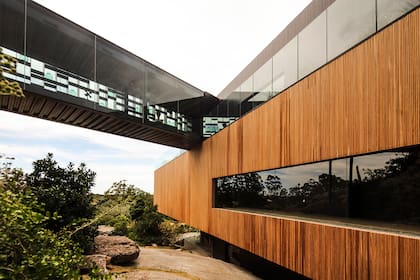 La estructura de madera y vidrio de Fasano Las Piedras.