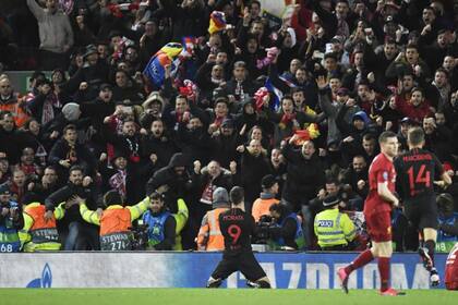 La euforia de los hinchas de Atlético Madrid en el partido ante Liverpool