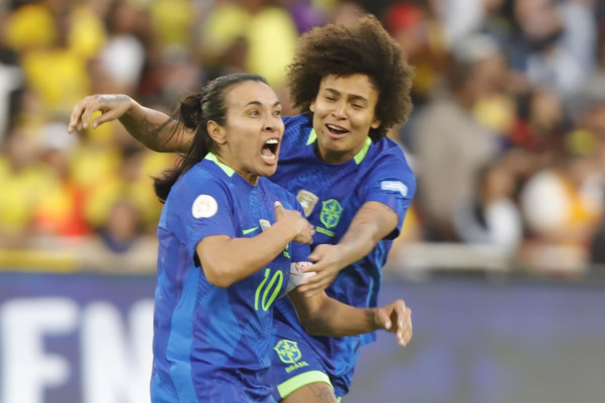 La euforia de Marta y sus compañeras al rescatar a Brasil en la última jugada del tiempo reglamentario de la final de la Copa América femenina: hizo dos goles, falló en la tanda de penales, pero terminó levantando el título.