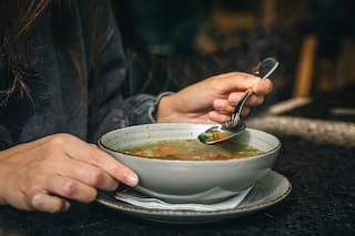 Esto dice la ciencia sobre los horarios de las comidas