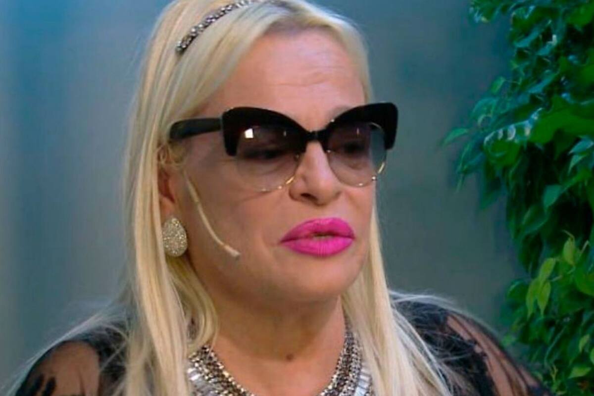 La ex vedette sorprendió a sus seguidores con unos dramáticos mensajes en Twitter