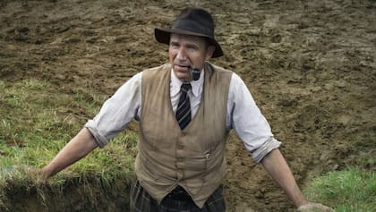 La excavación retrata la historia real del descubrimiento de Sutton Hoo en Suffolk, Inglaterra (Foto: Netflix)