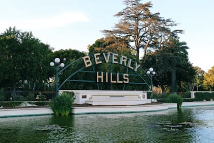 La exclusiva y tranquila ciudad de Beverly Hills se vio sacudida por la llegada de un okupa