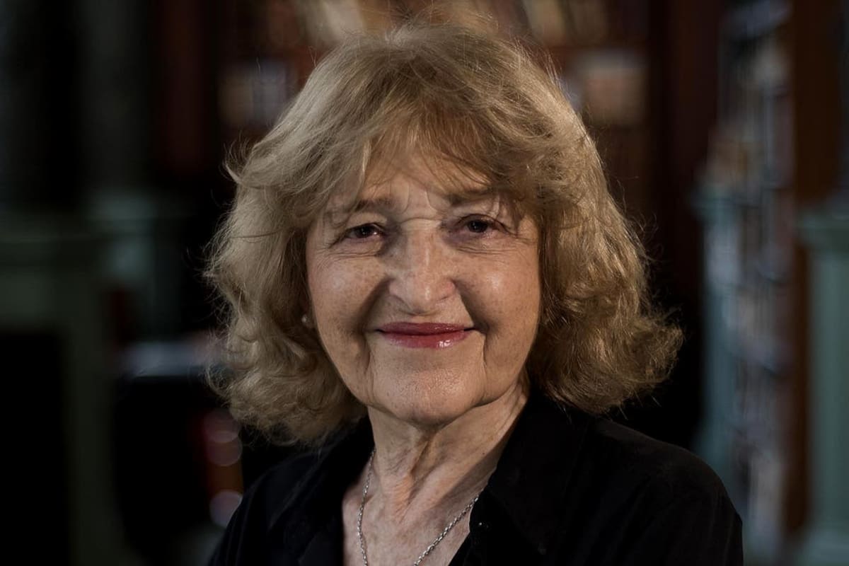 La exfuncionaria, experta en pedagogía, había dicho que el coronavirus era culpa del capitalismo