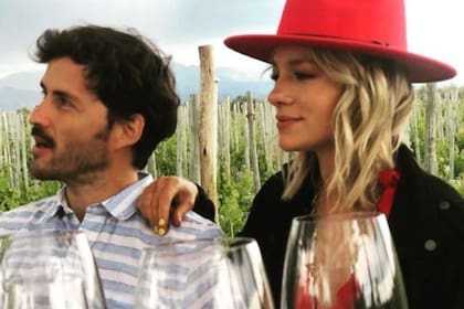 La exintegrante del grupo Bandana y su novio, un empresario mendocino practicaron deportes acuáticos y disfrutaron de los paisajes de la provincia y luego compartieron las imágenes en las redes