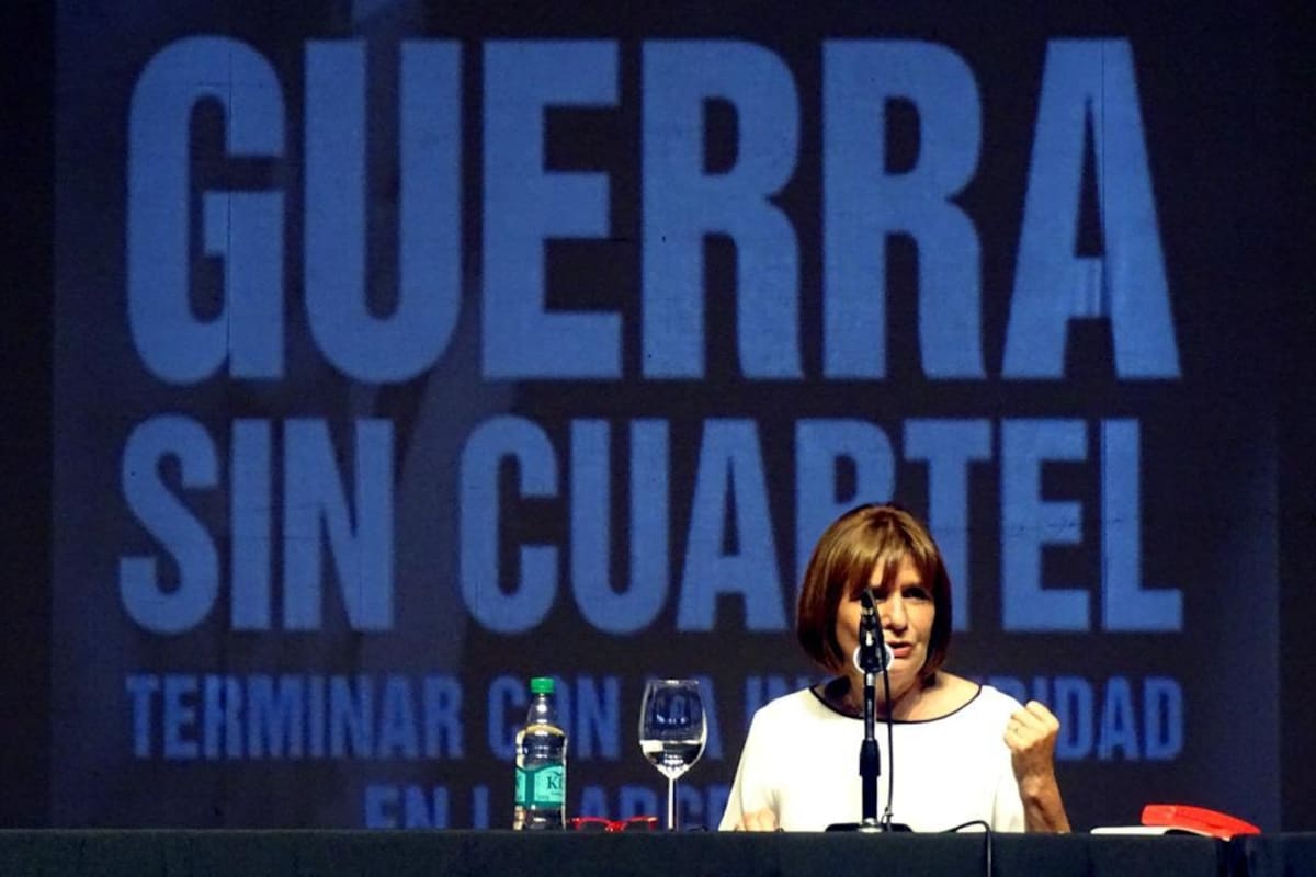 La exministra de Seguridad nacional, Patricia Bullrich, presentó su libro "Guerra sin cuartel", en el que relata los operativos más significativos de sus cuatro años de gestión