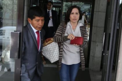 La exministra de Transportes y Obras Públicas de Ecuador que ingresó a la embajada argentina en Quito había sido sentenciada a ocho años de prisión en abril