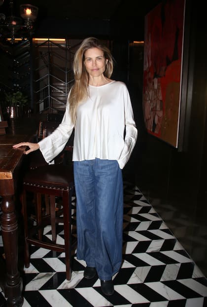 La exmodelo Julieta Kemble también estuvo junto a Arias