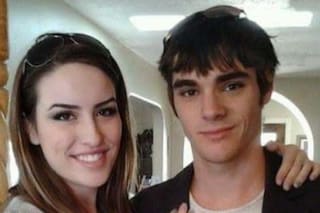 La triste carta de despedida que compartió la exnovia de RJ Mitte tras la muerte del actor