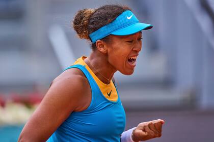 La exnúmero uno Naomi Osaka gana su primer título en cuatro años y el primero en arcilla