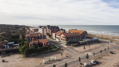 La expansión natural de la ciudad balnearia se da hacia el Norte pero también hay oportunidades en lotes ubicados en el centro; además, surgen emprendimientos que buscan convertirse en destinos