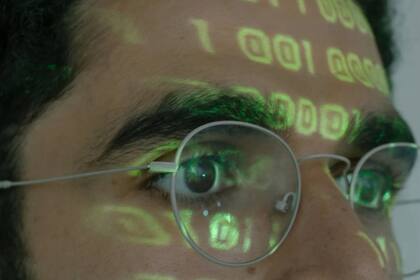 La experiencia del usuario se analiza con el movimiento de los ojos y los gestos faciales (Foto Pexels)