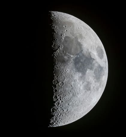 La explosión de una bomba de hidrógeno en el terminador lunar se hubiera podido ver desde la Tierra