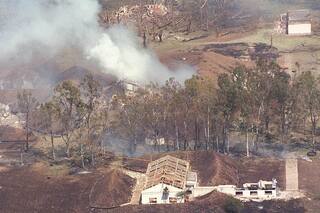 La explosión en una fábrica militar, con siete muertos, centenares de heridos y sin responsables políticos