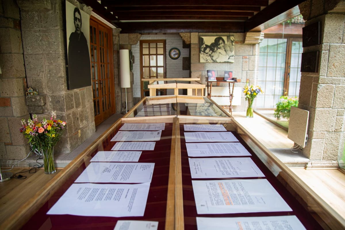 La exposición "El escritor sí tiene quien le escriba"