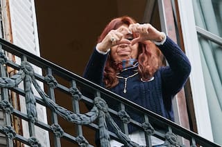 El organismo que regula la pulsera de Cristina confirmó que no puede determinar si se mueve dentro del edificio