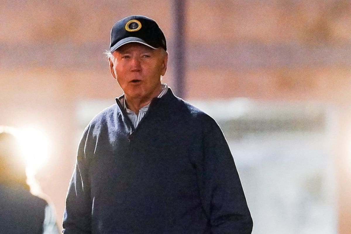 La expresión de sorpresa en el rostro del presidente de Estados Unidos, Joe Biden, el momento en el que escuchó que un auto impactó con una de las camionetas de su caravana, el domingo 17 de diciembre en Delaware