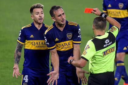 Izquierdoz vio la roja a pocos minutos del final del partido
