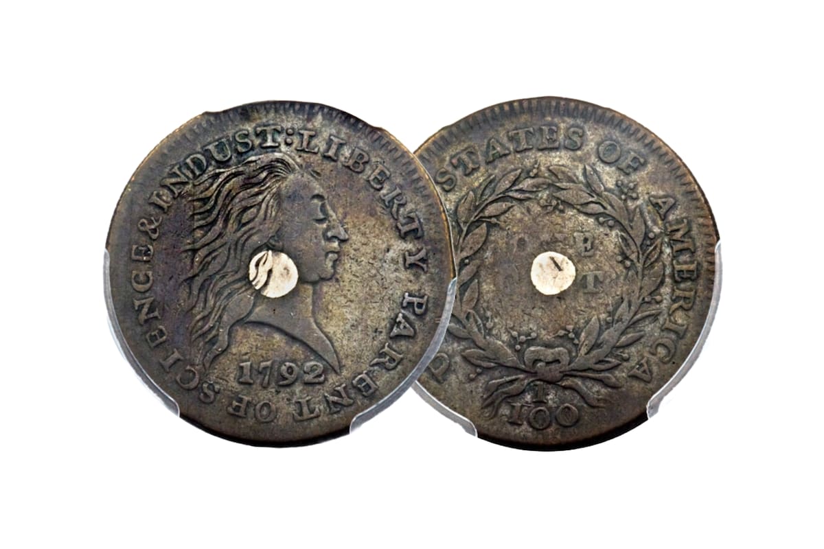 La extraña moneda que lleva en su centro un círculo de plata