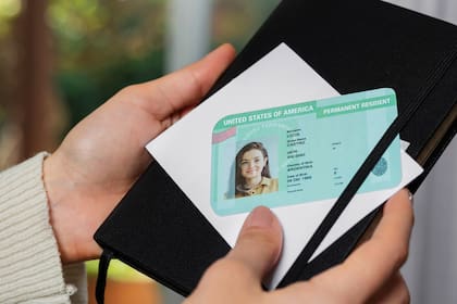 La extranjera tramitaba su green card por estar casada con un ciudadano estadounidense