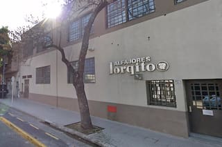 Incendio y evacuación en la fábrica de alfajores Jorgito