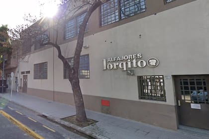 La fábrica de alfajores Jorgito reportó un incendio en su terraza.