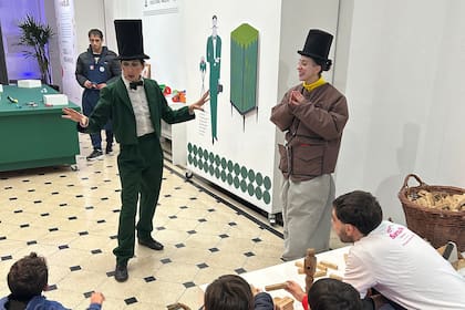 "La fábrica de cosas imaginarias", una propuesta creativa en Rosario inspirada en la serie de libros de Bruno Munari que edita el sello Niño