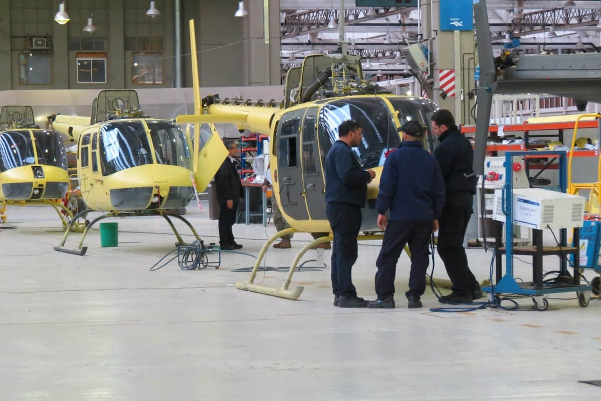 La Fábrica Militar de Aviones refuncionaliza ocho helicópteros