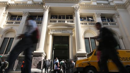 El Banco Central subió la tasa de interés de corto plazo con los bancos