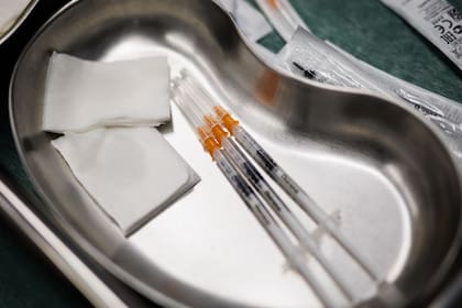 La falta de algunos insumos médicos importados afectará la salud de la población