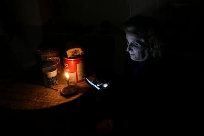 La falta de combustible en Cuba provoca cortes de electricidad que se extienden durante horas