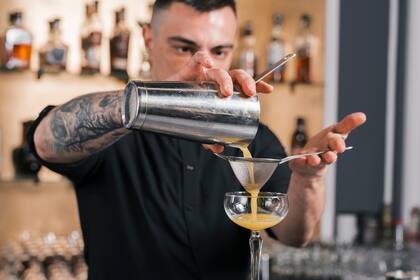 La falta de oportunidades ha privado a algunos vecindarios de tener restaurantes exitosos y vida nocturna que es un elemento esencial de las ciudades prósperas