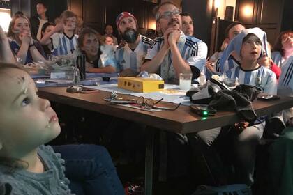 La familia argentina que sufrió el penal de Messi en Islandia