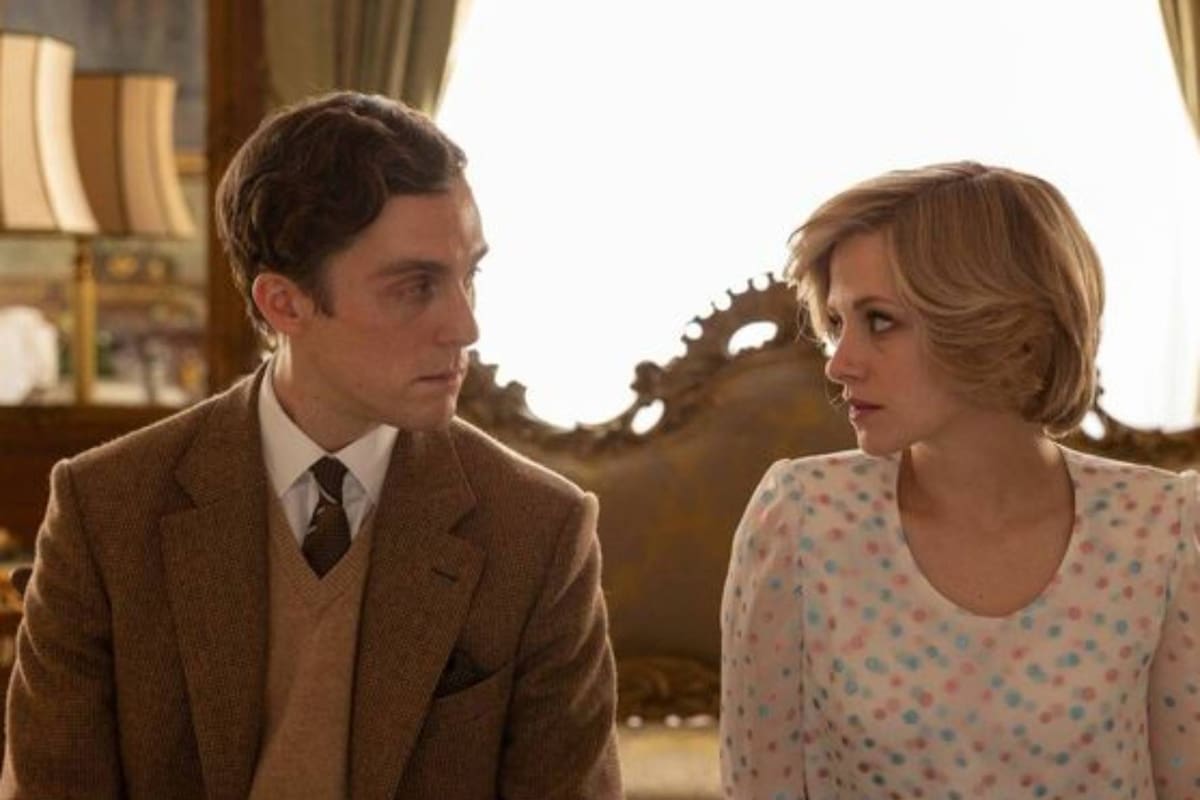 La familia británica solo aparece como una sombra que presiona a la princesa