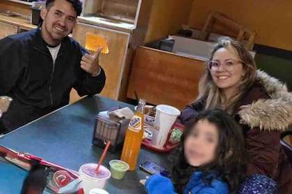 La familia buscaba atención médica urgente por un sangrado nasal que la niña presentaba desde el día anterior