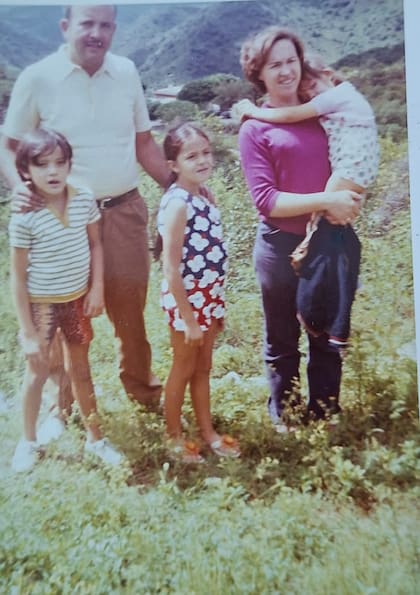 La familia Cepeda antes del atentado. “Estábamos en el mejor momento”, recuerda María Alejandra sobre los años previos a la muerte de su madre
